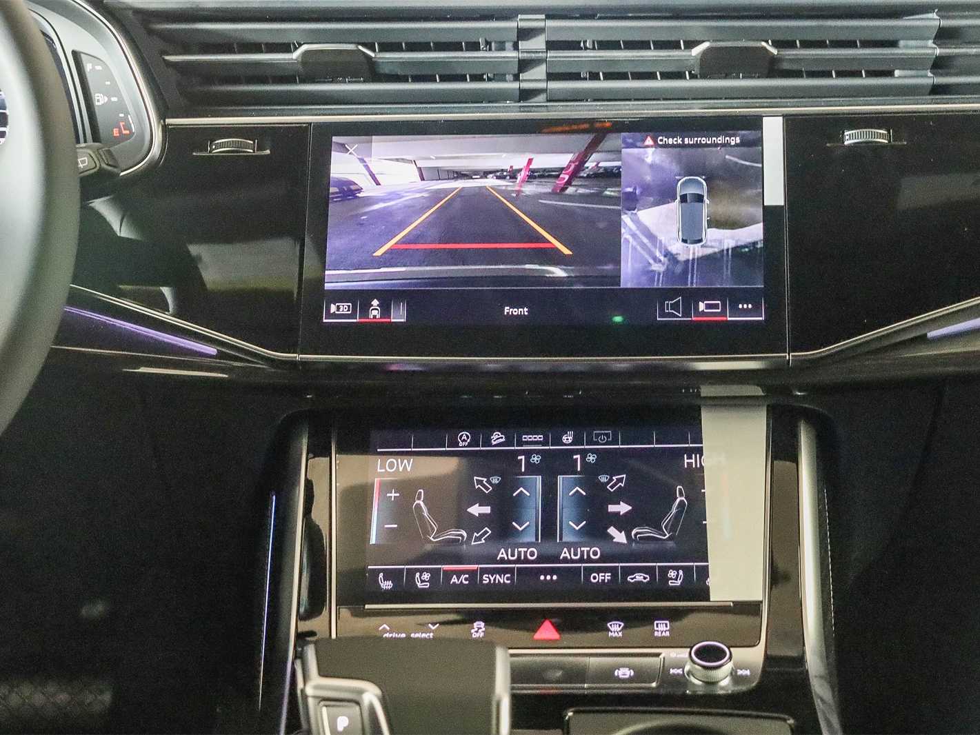 Thumbnail: 2026 Audi Q8 - 14