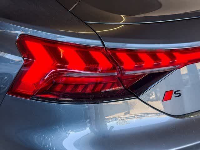 Thumbnail: 2026 Audi e-tron GT - 7