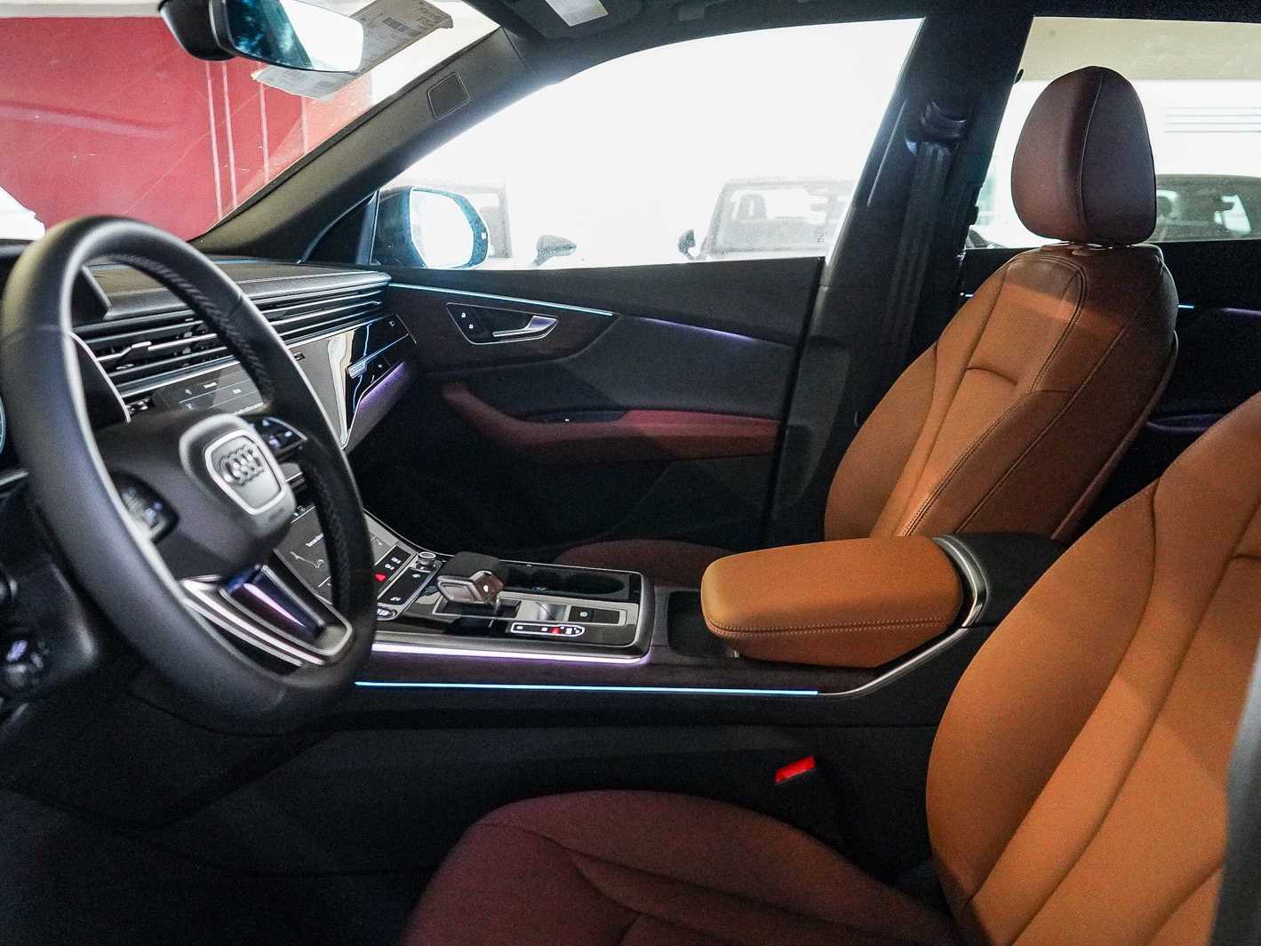 Thumbnail: 2026 Audi Q8 - 19