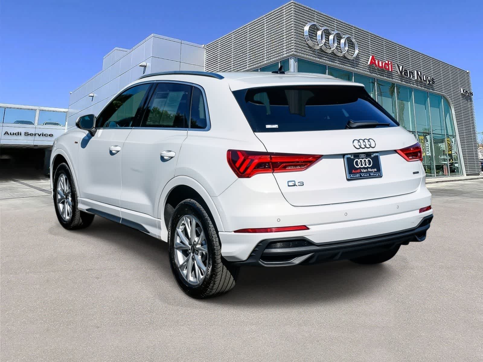 Thumbnail: 2025 Audi Q3 - 2