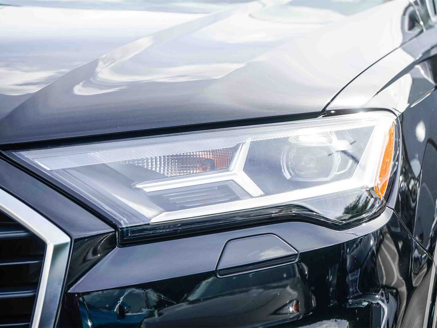 Thumbnail: 2023 Audi Q7 - 7