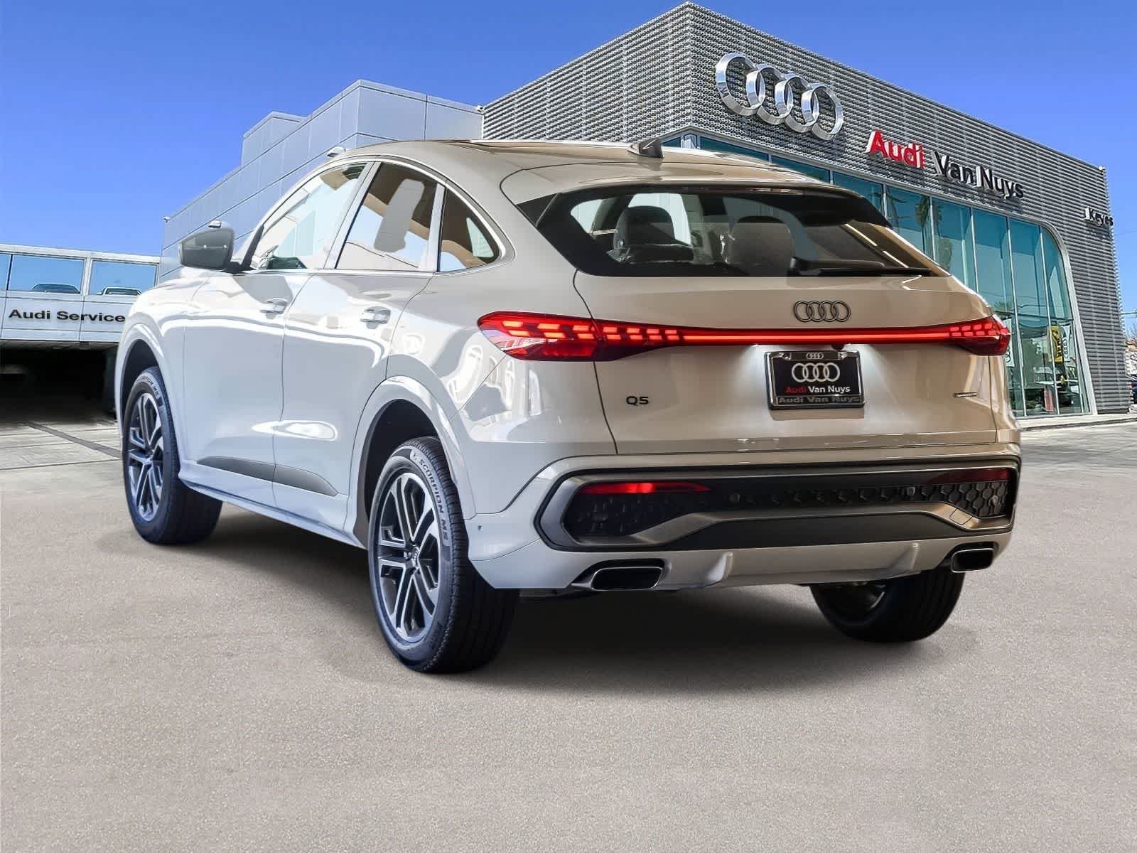 Thumbnail: 2026 Audi Q5 - 6