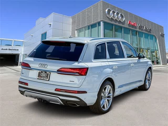 Thumbnail: 2025 Audi Q7 - 4