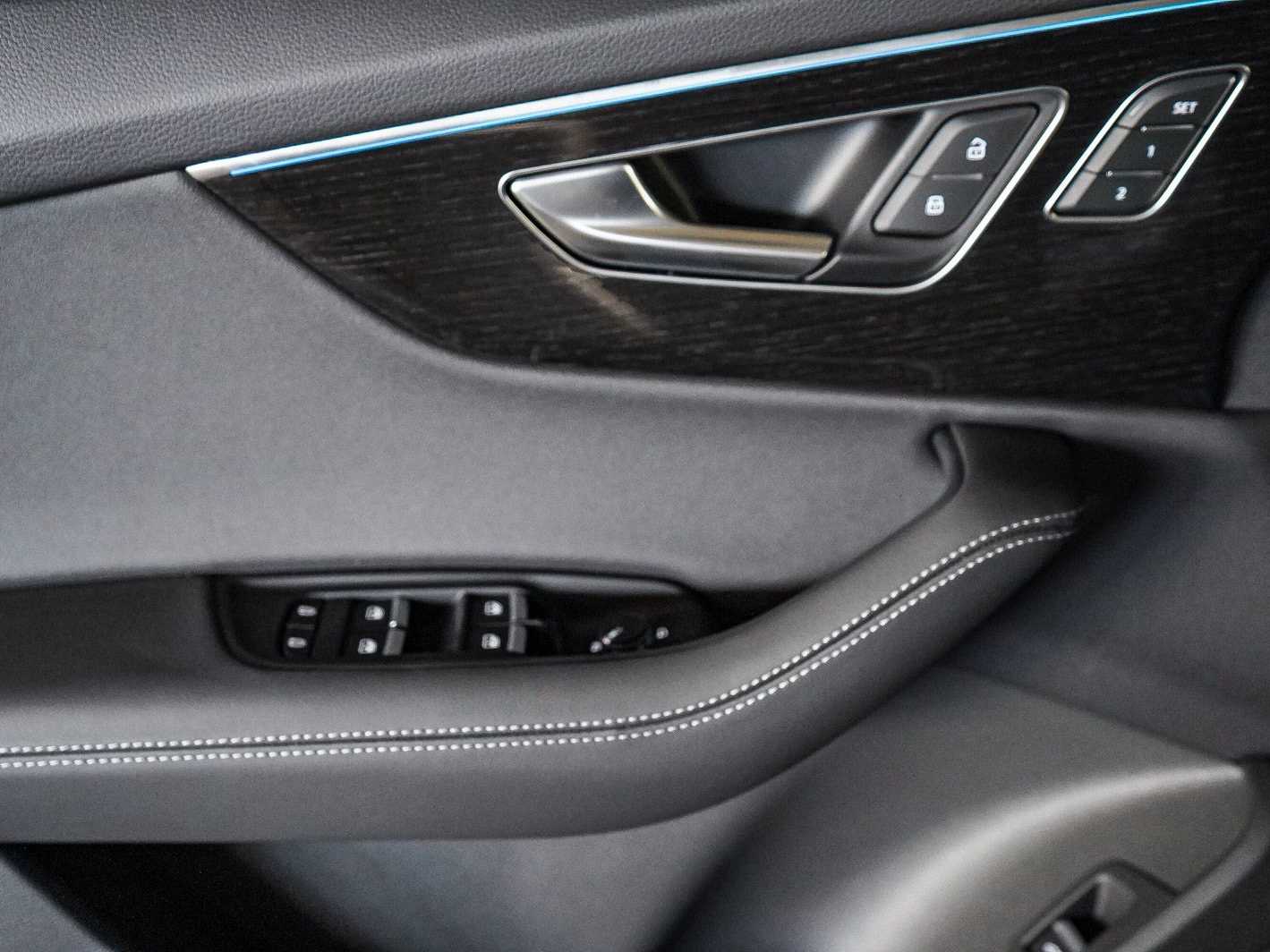 Thumbnail: 2026 Audi Q7 - 22