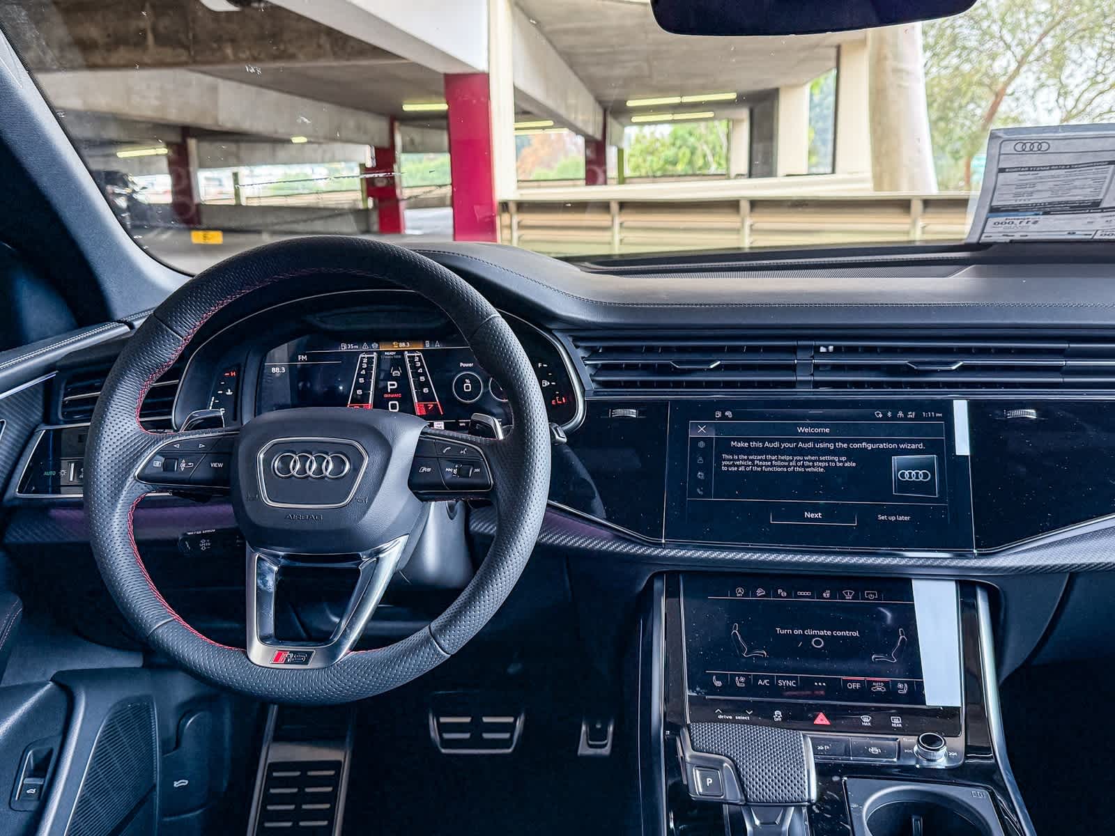 Thumbnail: 2026 Audi RS Q8 - 13