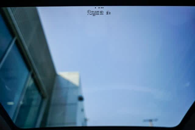 Thumbnail: 2025 Audi Q6 e-tron - 11