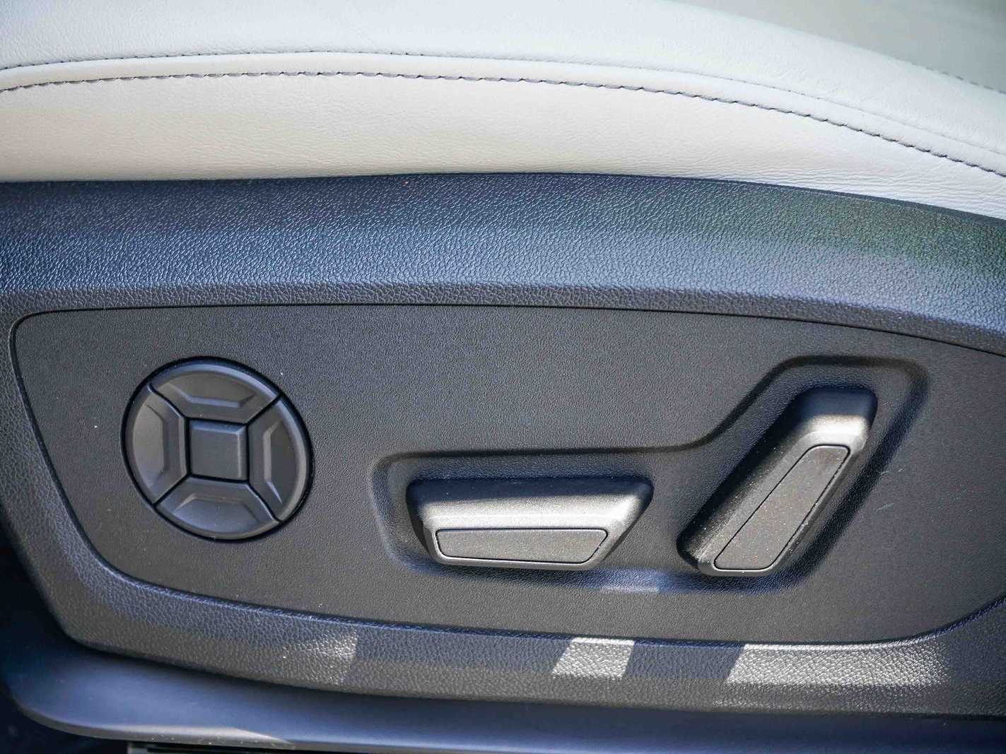 Thumbnail: 2025 Audi e-tron - 20