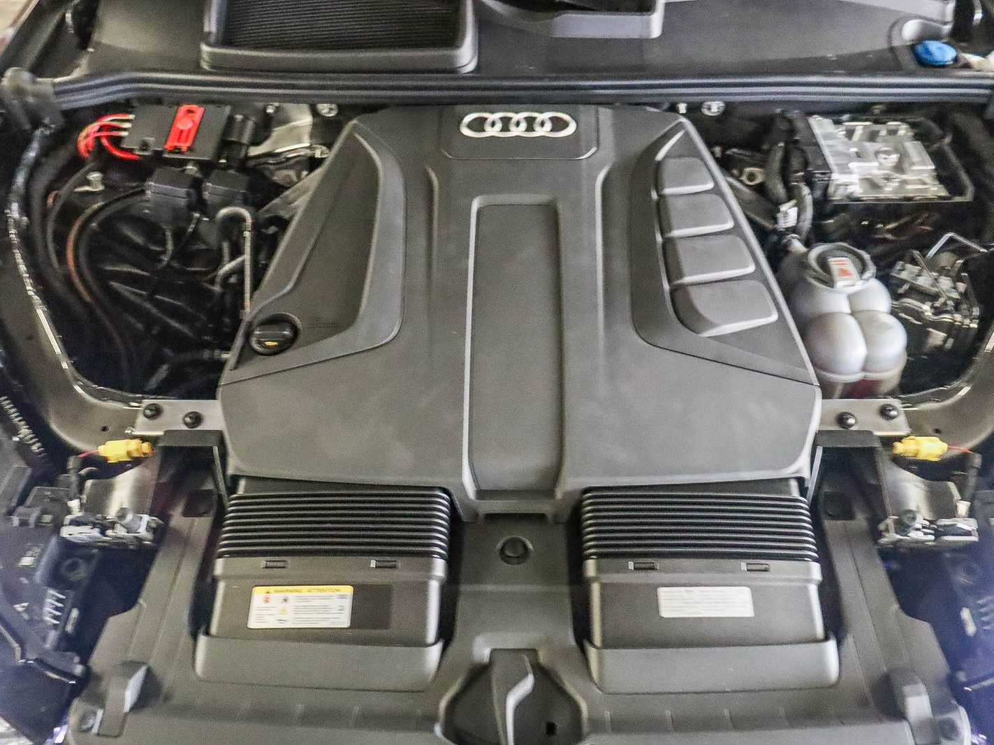 Thumbnail: 2026 Audi Q7 - 26