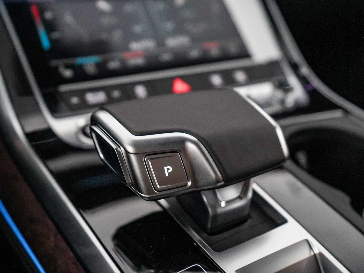 Thumbnail: 2026 Audi Q7 - 24