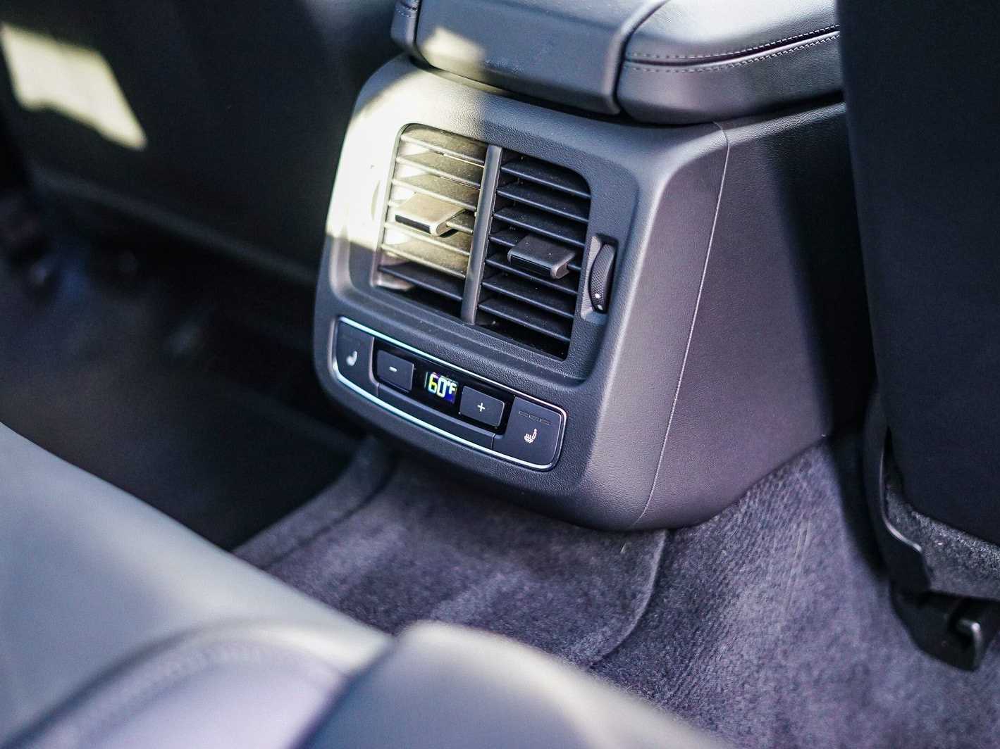 Thumbnail: 2024 Audi RS e-tron GT - 19