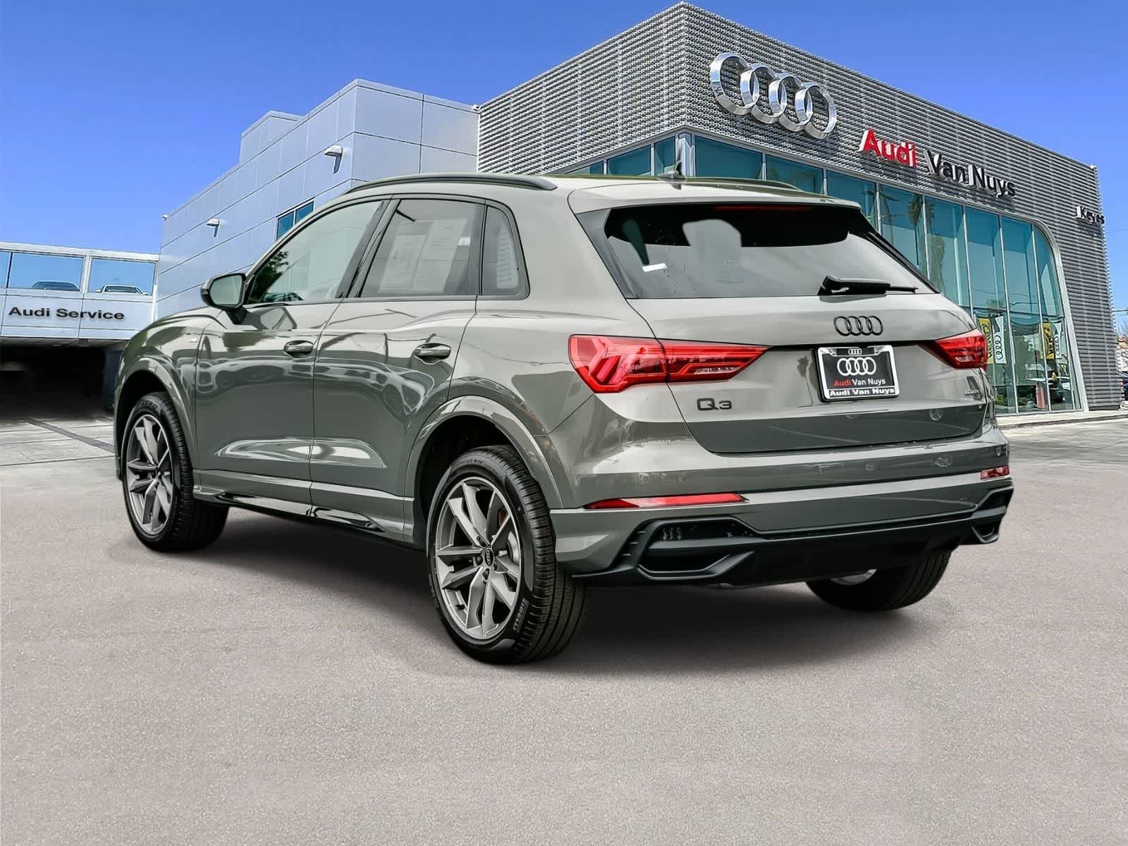 Thumbnail: 2025 Audi Q3 - 2