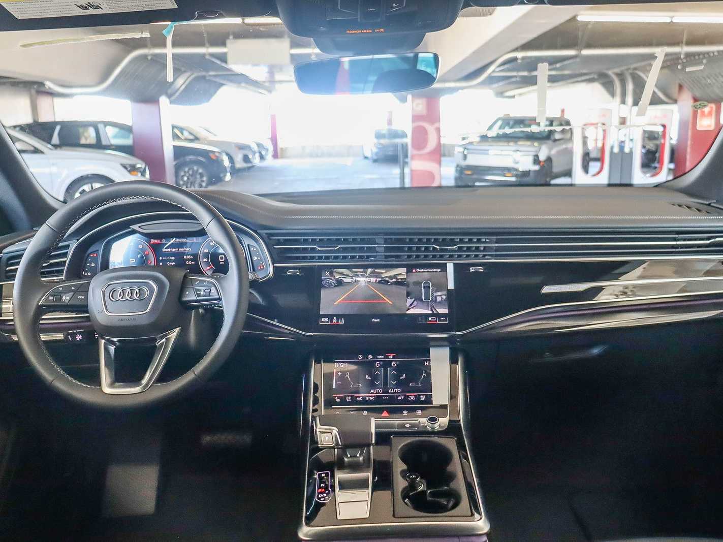 Thumbnail: 2026 Audi Q8 - 12