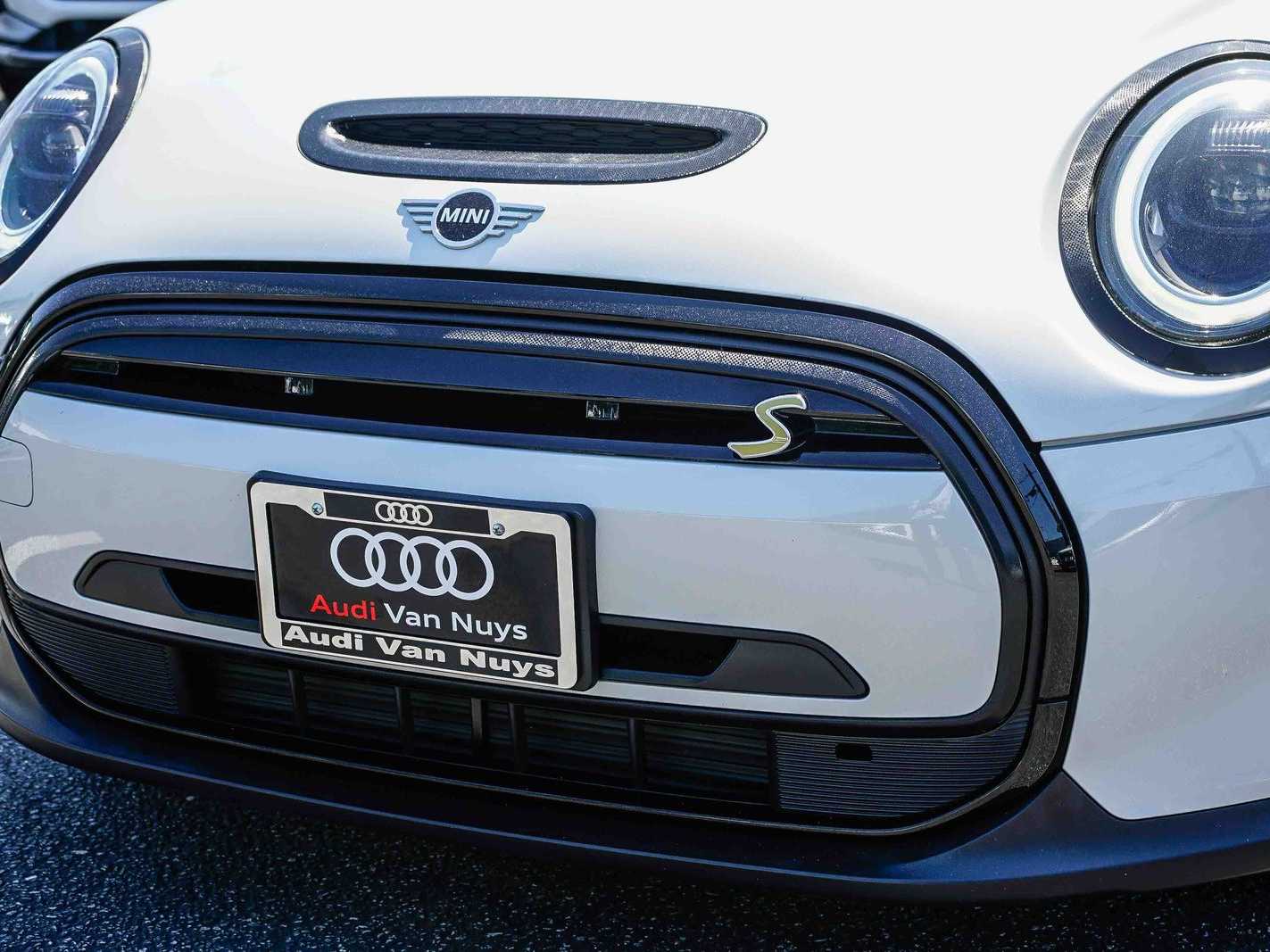 Thumbnail: 2023 MINI Cooper Hardtop - 8