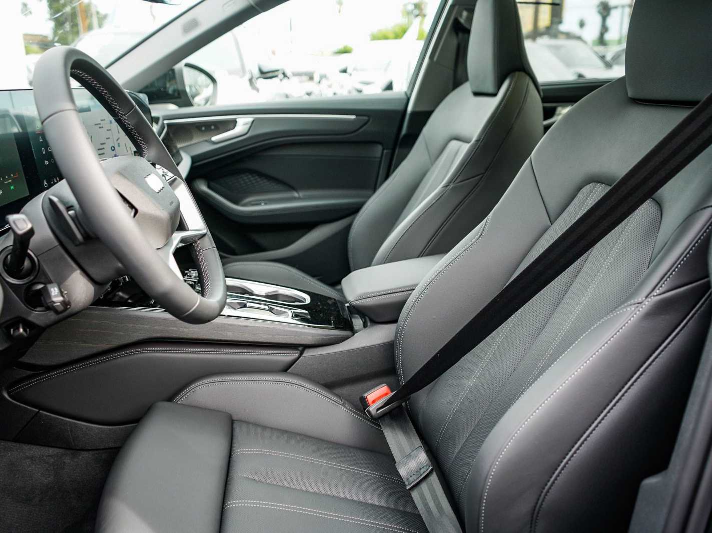 Thumbnail: 2026 Audi A6 - 17