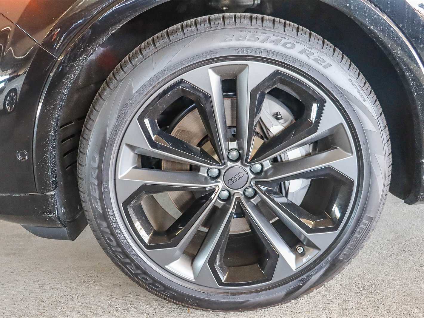 Thumbnail: 2026 Audi Q7 - 9