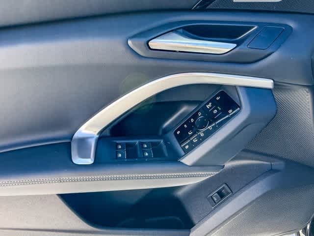 Thumbnail: 2025 Audi Q5 - 22