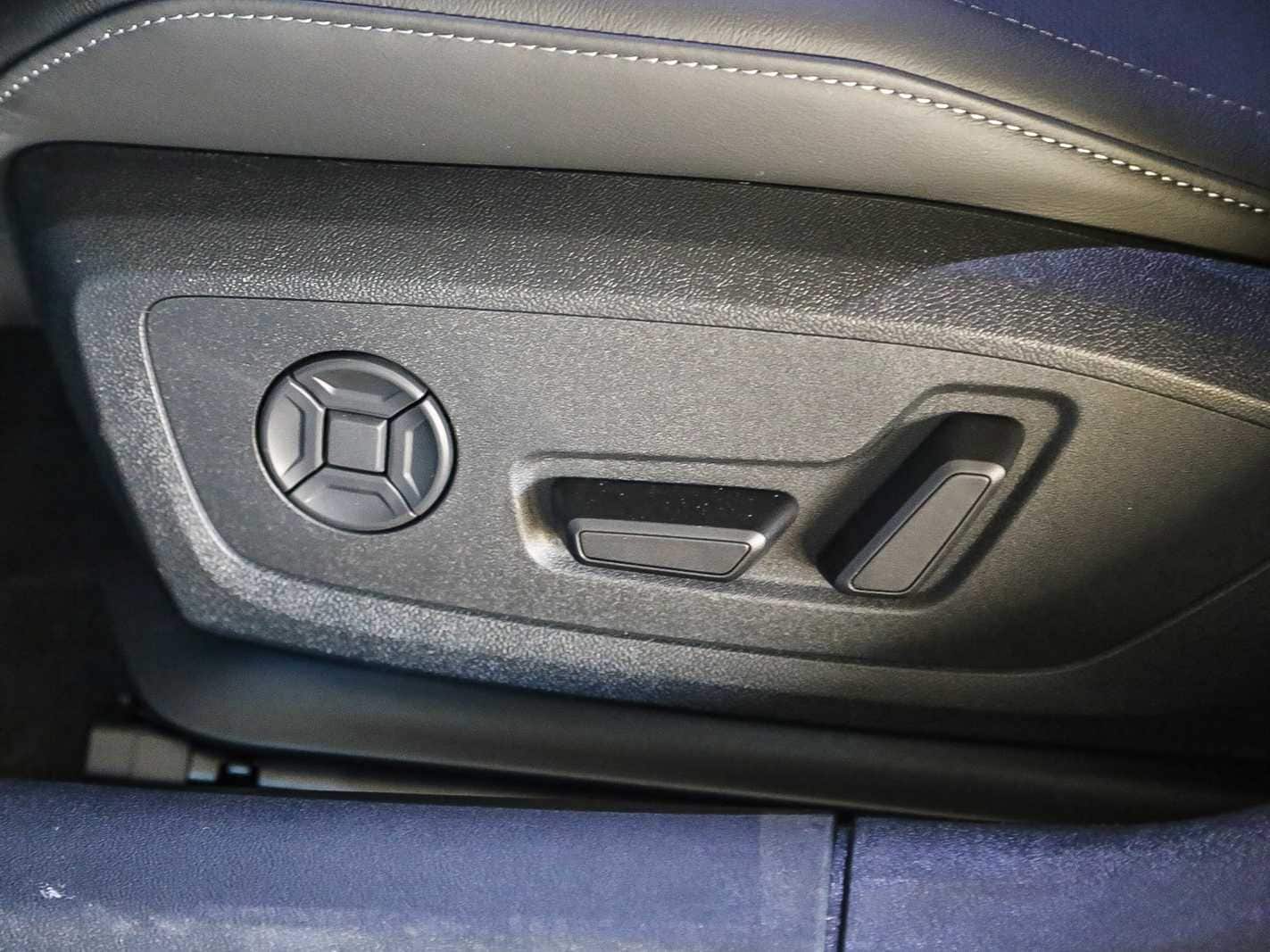 Thumbnail: 2026 Audi A6 - 21