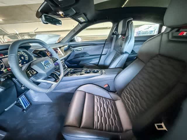 Thumbnail: 2026 Audi e-tron GT - 20