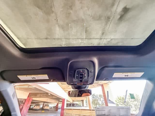 Thumbnail: 2026 Audi Q8 - 16