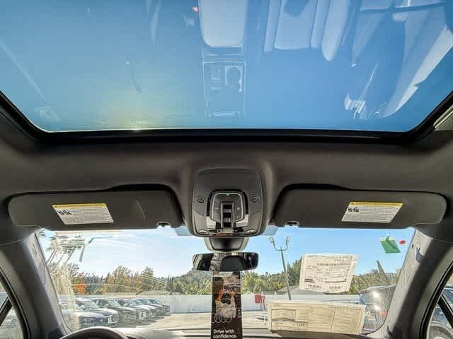 Thumbnail: 2026 Audi Q7 - 16