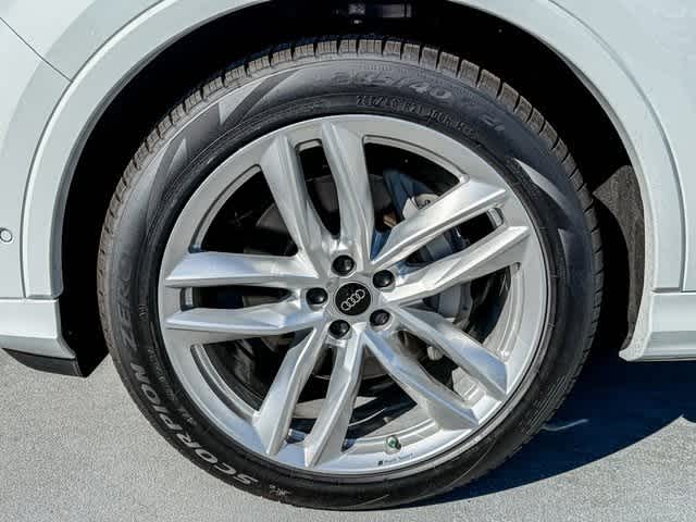 Thumbnail: 2025 Audi Q7 - 9