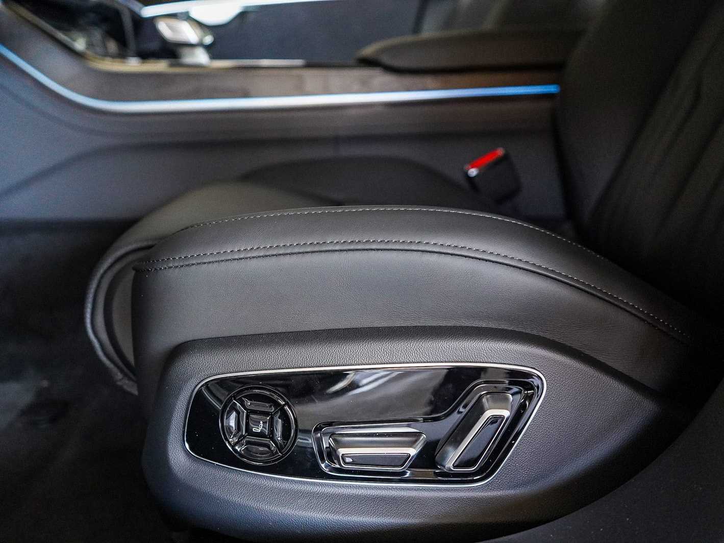 Thumbnail: 2026 Audi A8 - 21