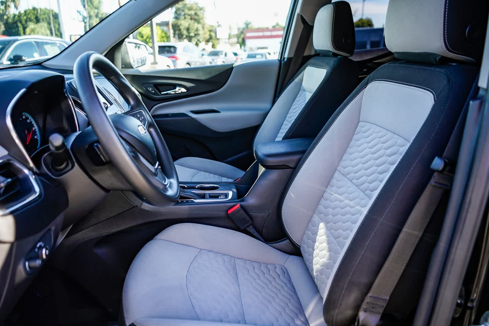 Thumbnail: 2019 Chevrolet Equinox - 16