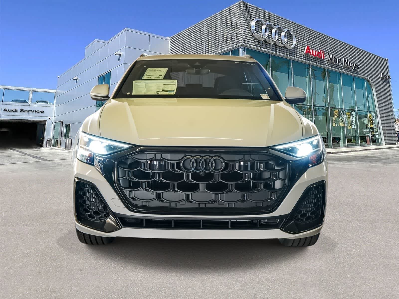 Thumbnail: 2026 Audi Q8 - 2