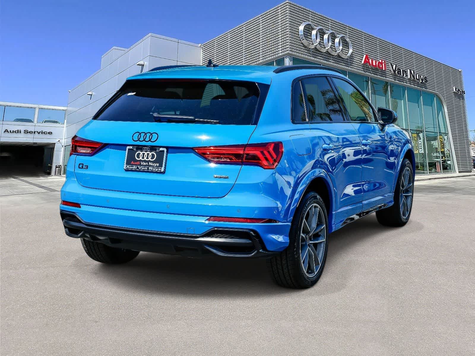 Thumbnail: 2022 Audi Q3 - 4