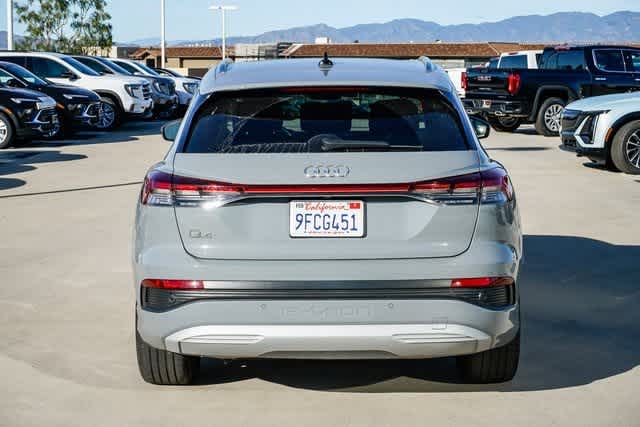 Thumbnail: 2023 Audi Q4 e-tron - 3