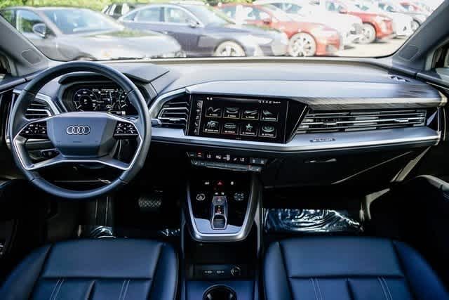 Thumbnail: 2023 Audi Q4 e-tron - 12