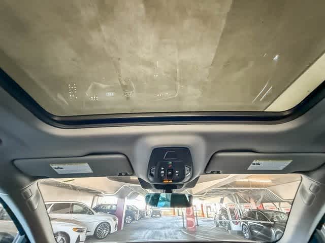 Thumbnail: 2025 Audi Q5 - 16