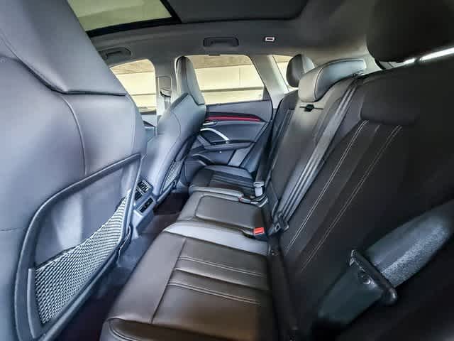 Thumbnail: 2025 Audi Q5 - 18