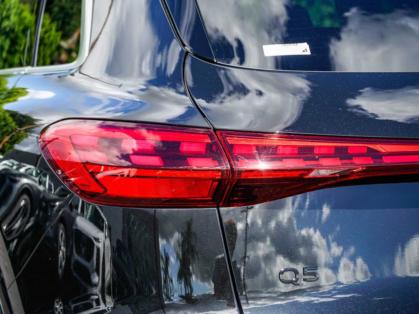 Thumbnail: 2025 Audi Q5 - 9