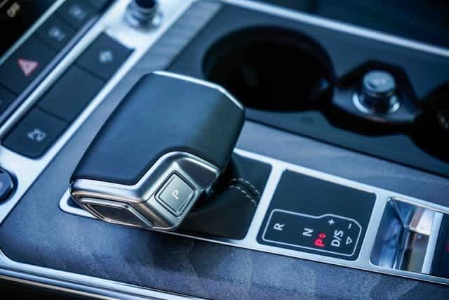 Thumbnail: 2025 Audi A6 - 21