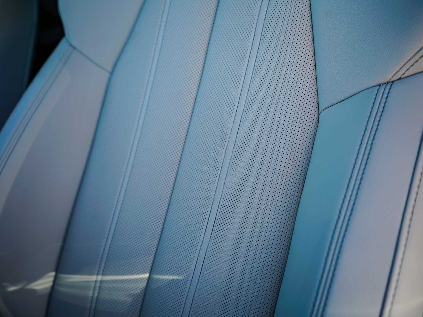 Thumbnail: 2025 Audi Q6 e-tron - 24