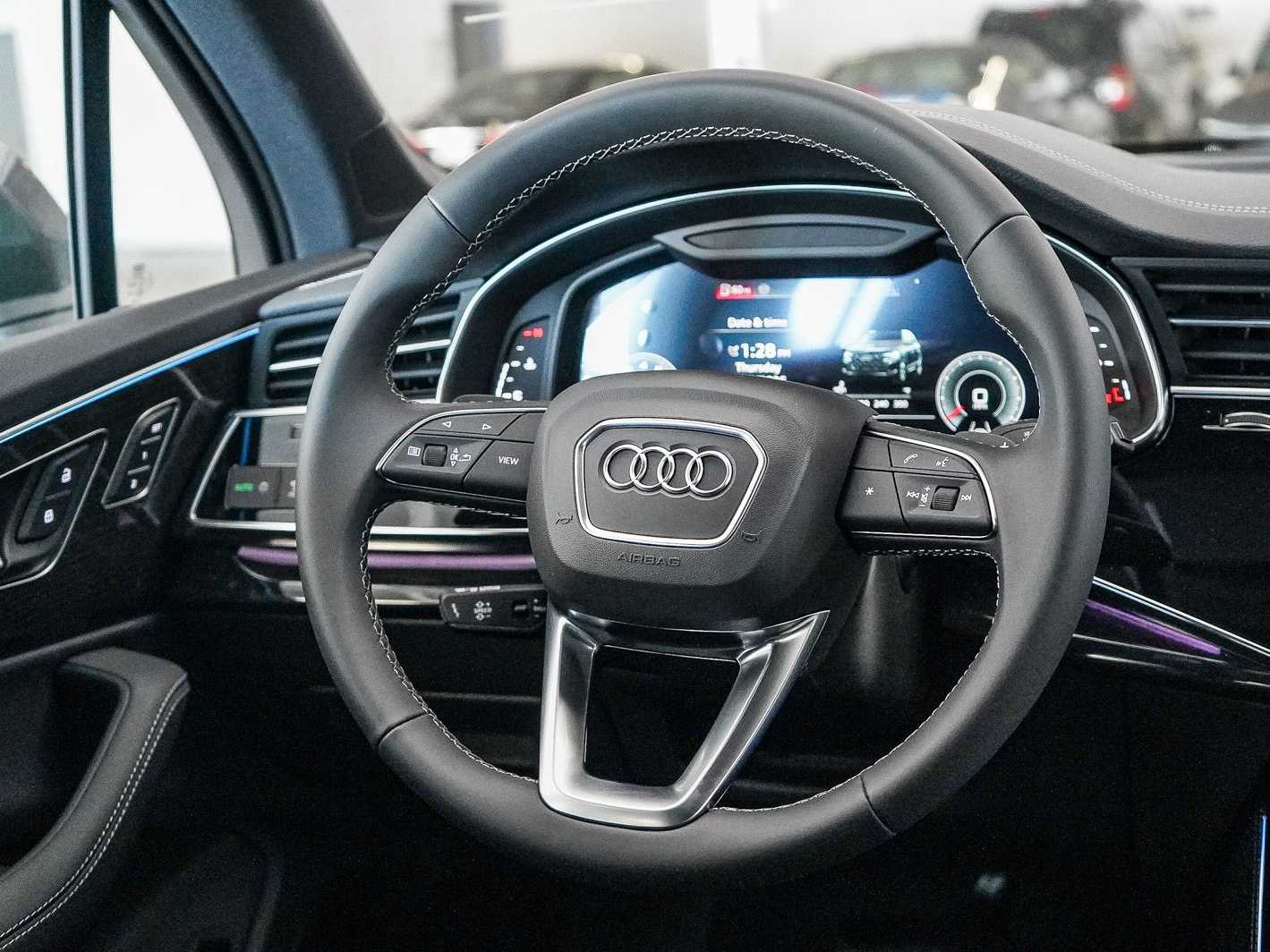 Thumbnail: 2026 Audi Q7 - 15