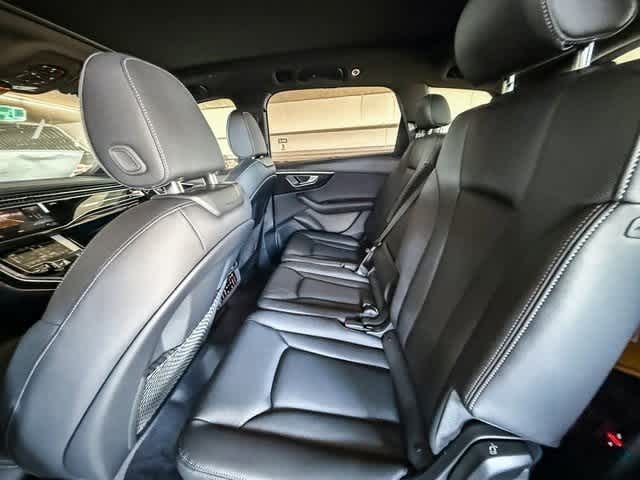 Thumbnail: 2025 Audi Q7 - 18