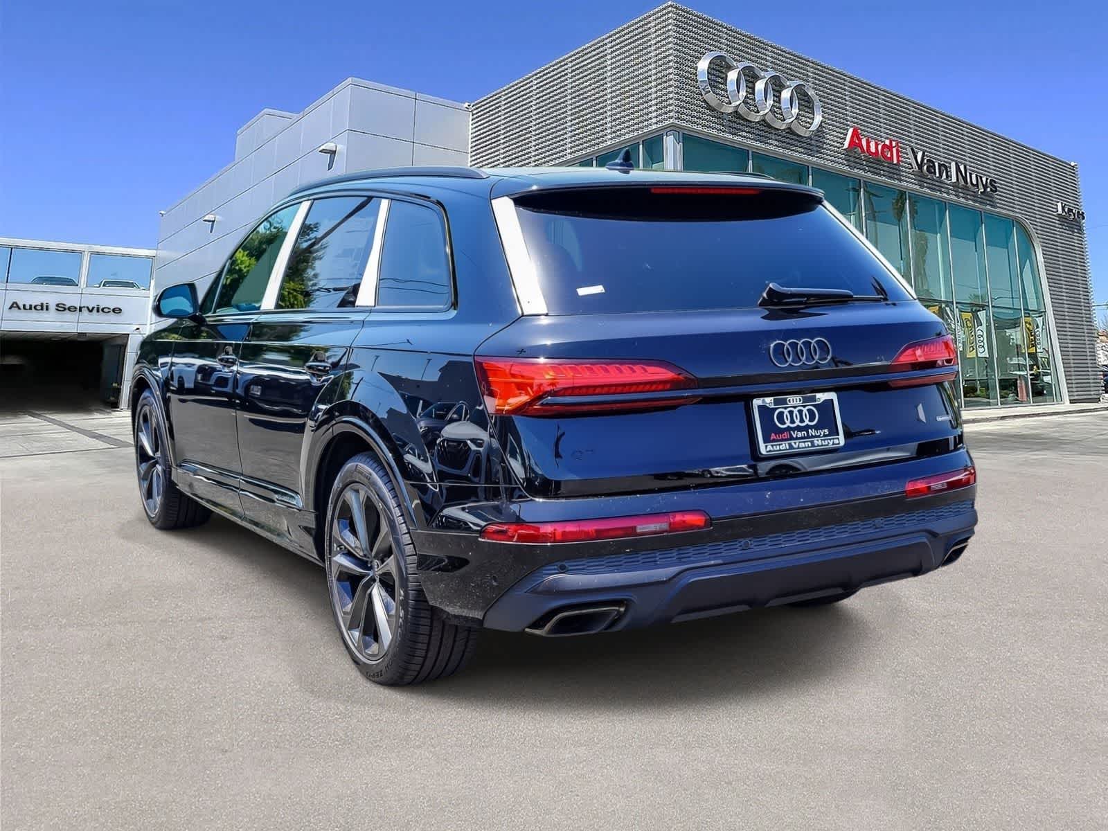 Thumbnail: 2026 Audi Q7 - 6