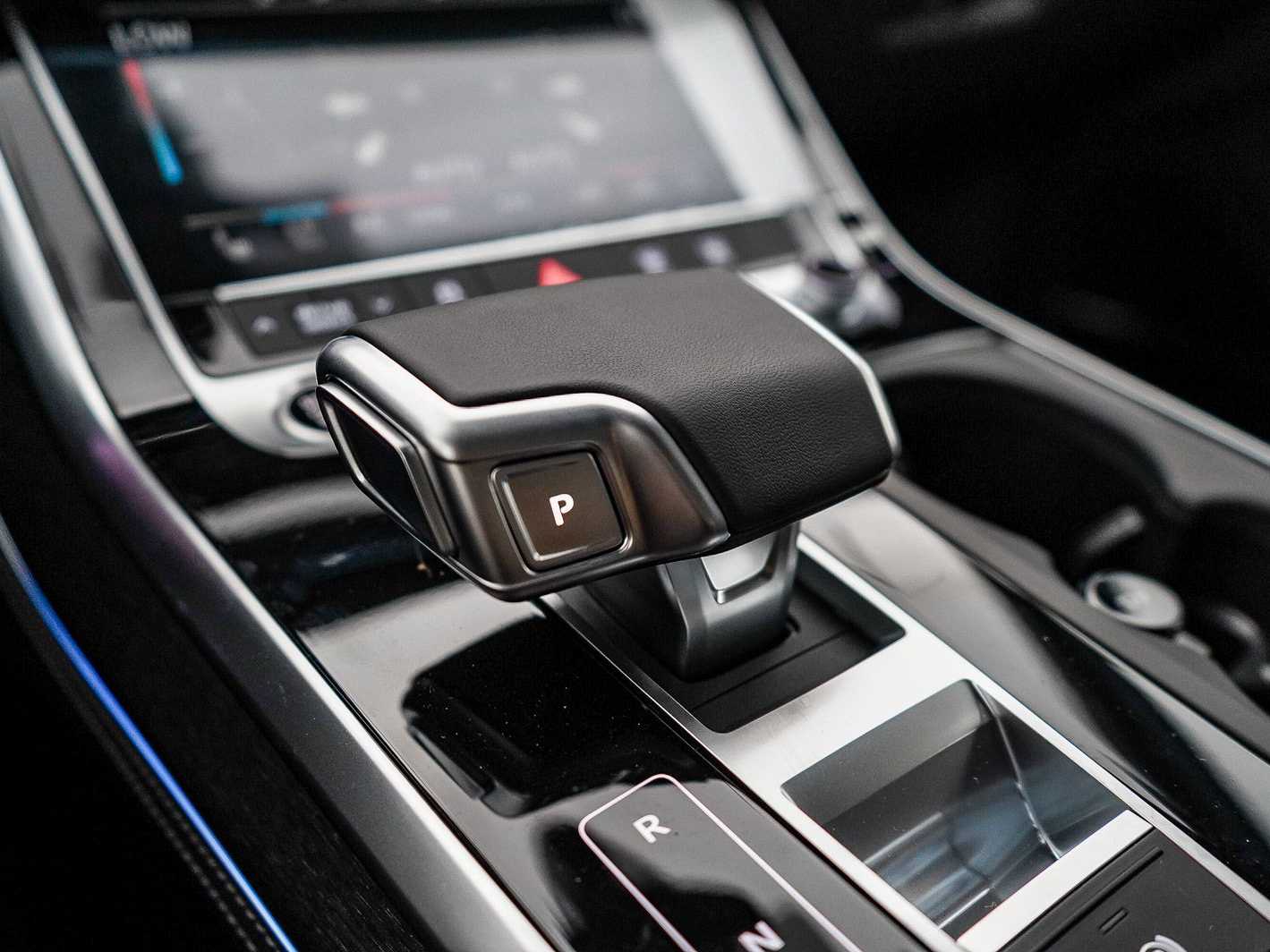 Thumbnail: 2026 Audi Q7 - 24