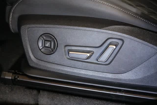 Thumbnail: 2025 Audi SQ6 e-tron - 30