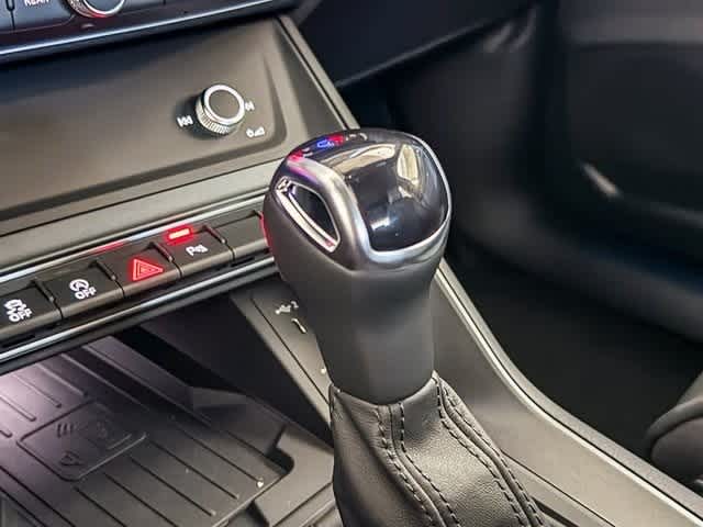 Thumbnail: 2025 Audi Q3 - 24