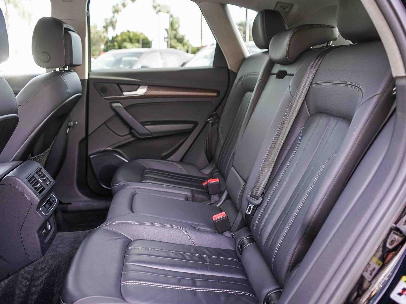 Thumbnail: 2023 Audi Q5 - 18