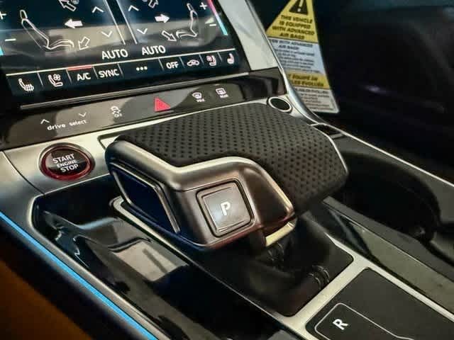 Thumbnail: 2025 Audi RS 6 - 24