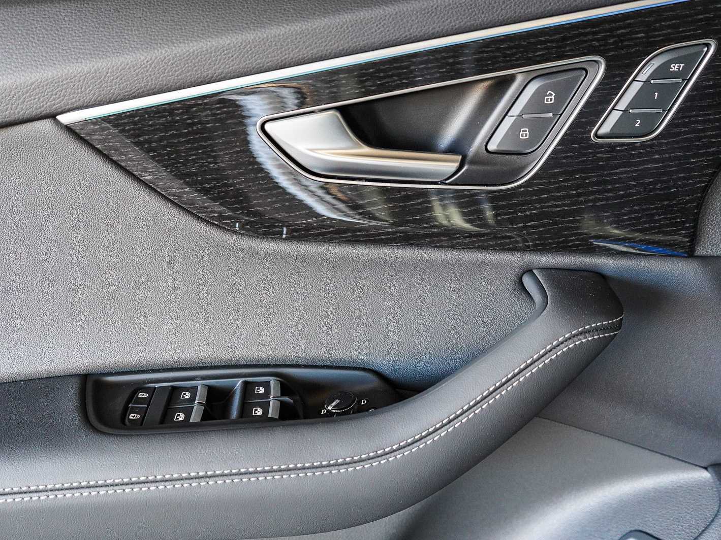 Thumbnail: 2026 Audi Q7 - 22