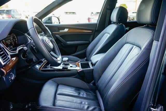 Thumbnail: 2022 Audi Q5 - 17