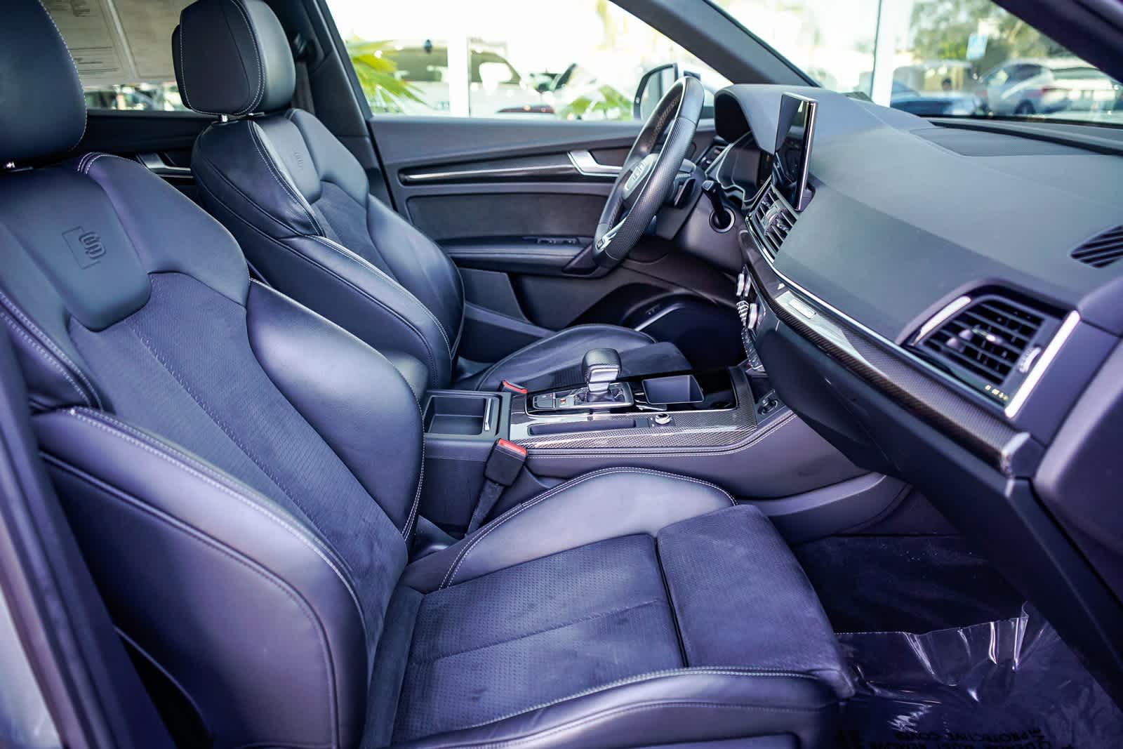 Thumbnail: 2022 Audi SQ5 - 15