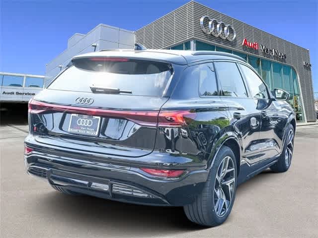 Thumbnail: 2025 Audi SQ6 e-tron - 4