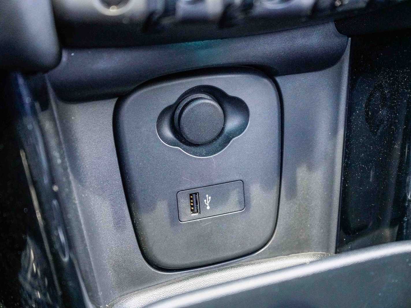 Thumbnail: 2023 MINI Cooper Hardtop - 21