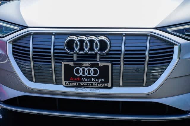 Thumbnail: 2022 Audi e-tron - 8
